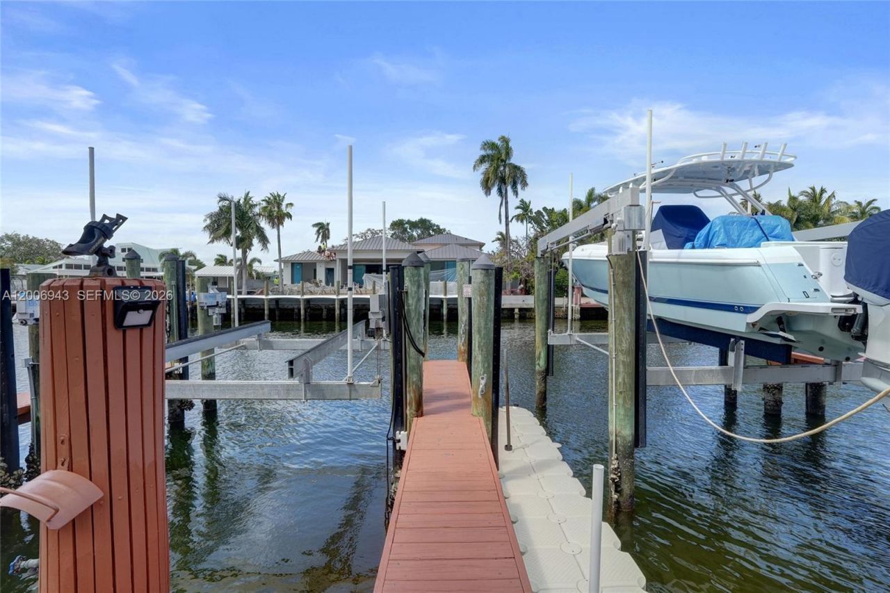 2739 NE 15th St , Fort Lauderdale, FL 33304 Photo
