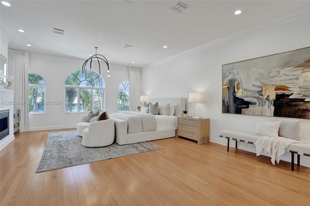 2739 NE 15th St , Fort Lauderdale, FL 33304 Photo