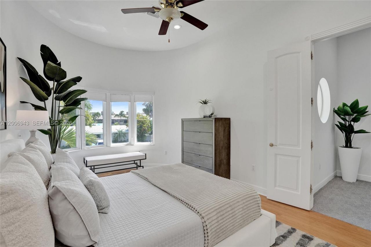 2739 NE 15th St , Fort Lauderdale, FL 33304 Photo