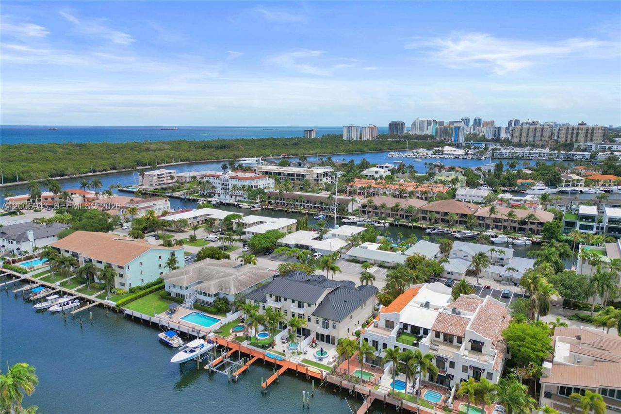 2739 NE 15th St , Fort Lauderdale, FL 33304 Photo