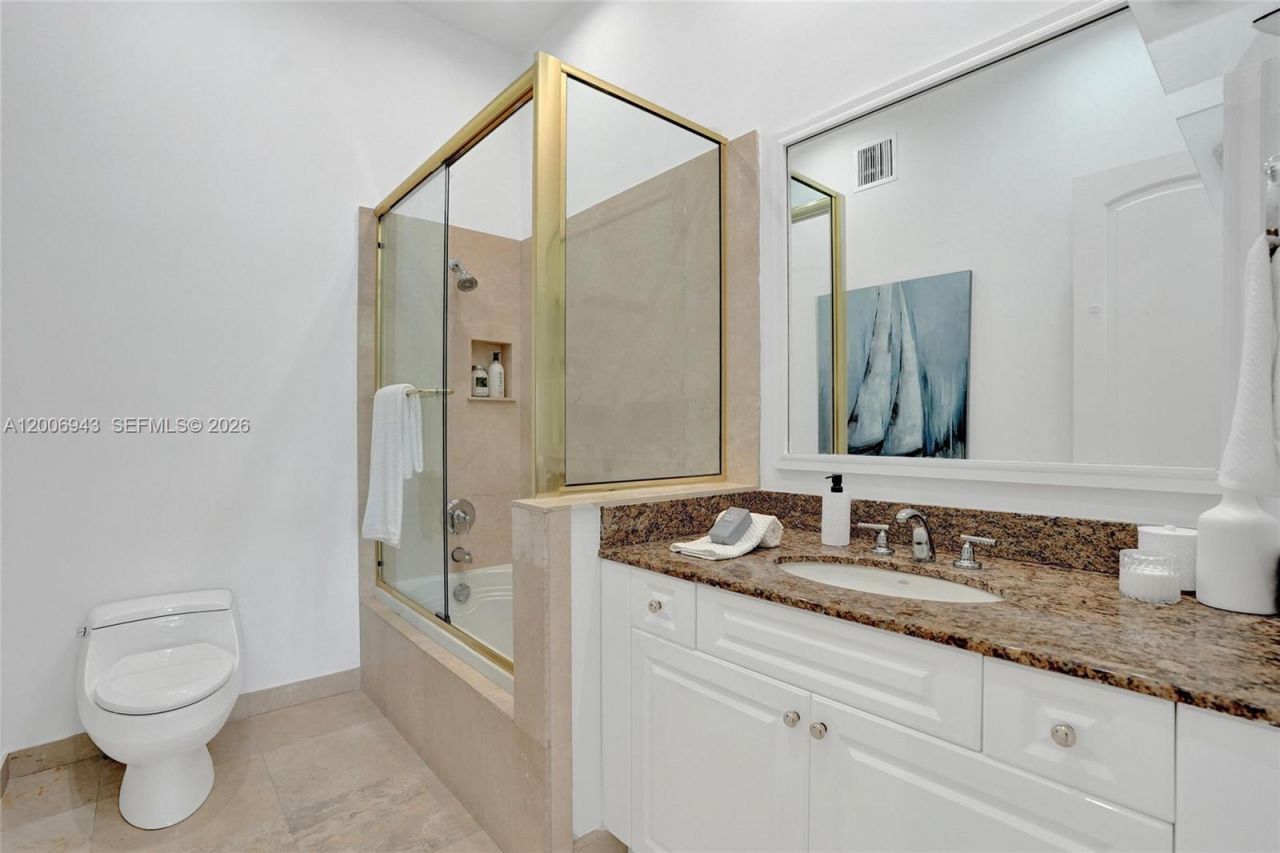 2739 NE 15th St , Fort Lauderdale, FL 33304 Photo