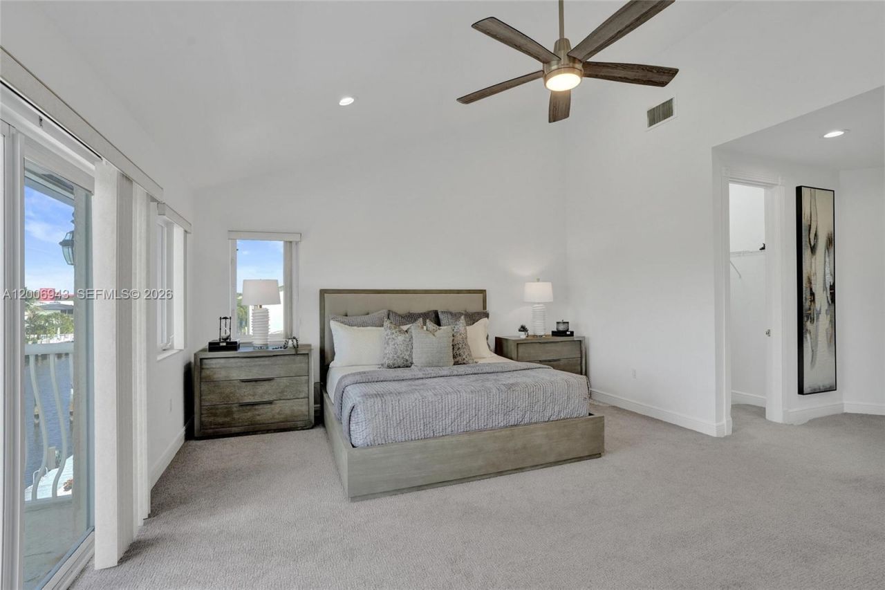 2739 NE 15th St , Fort Lauderdale, FL 33304 Photo