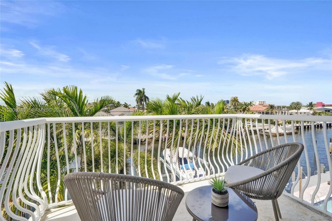 2739 NE 15th St , Fort Lauderdale, FL 33304 Photo