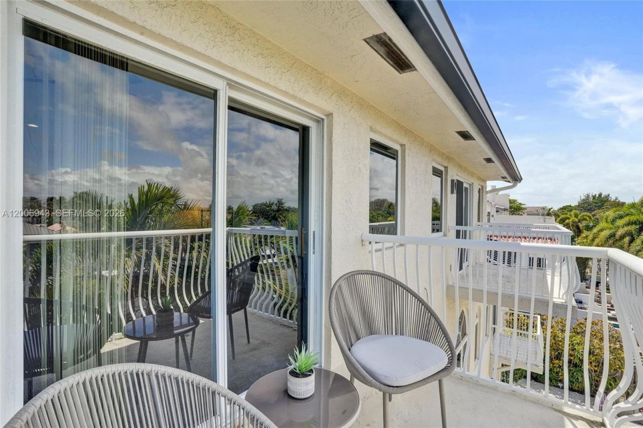 2739 NE 15th St , Fort Lauderdale, FL 33304 Photo