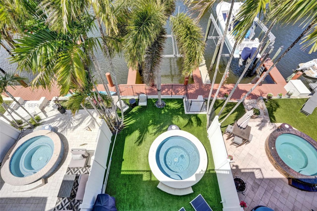 2739 NE 15th St , Fort Lauderdale, FL 33304 Photo