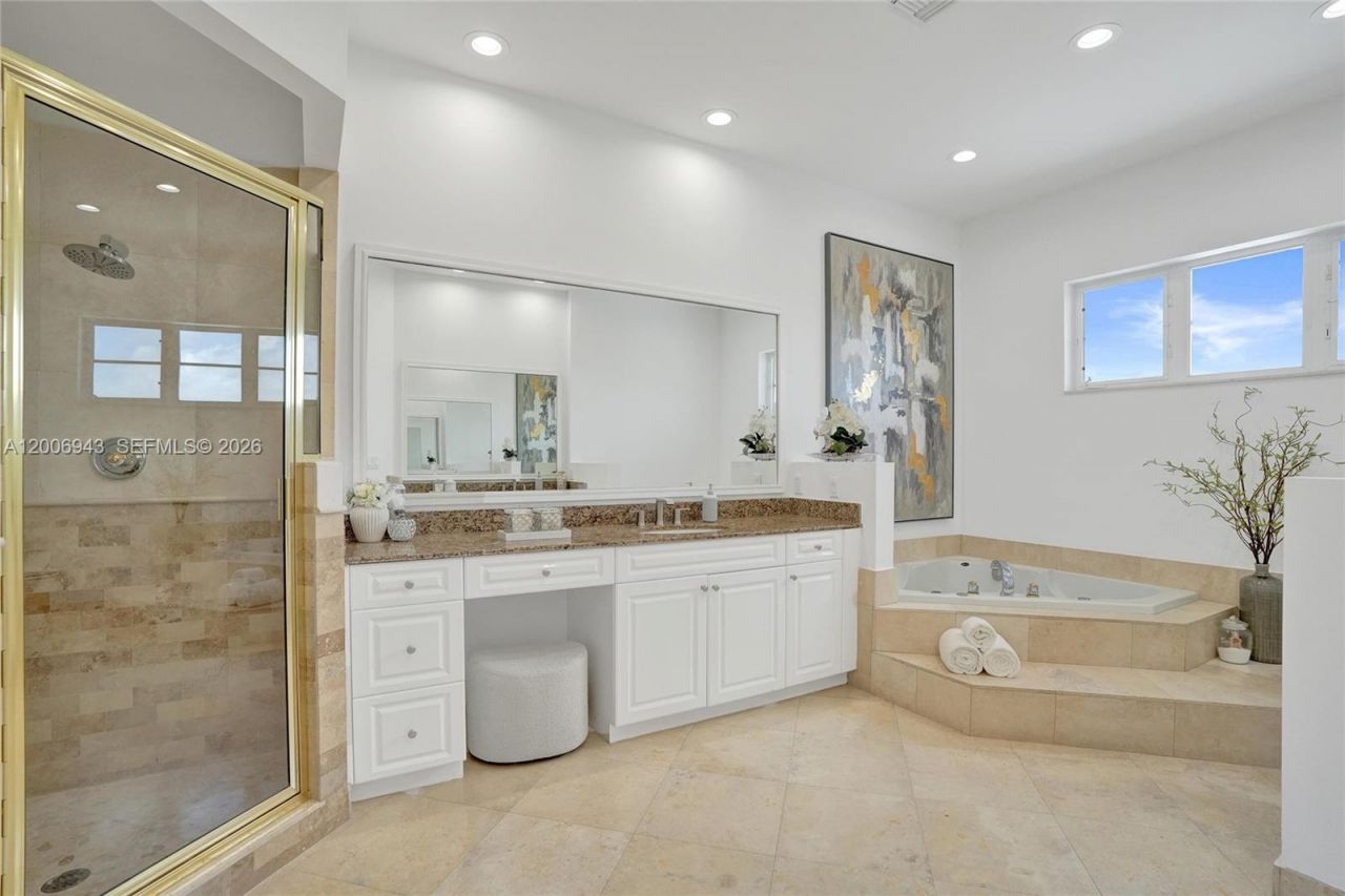 2739 NE 15th St , Fort Lauderdale, FL 33304 Photo