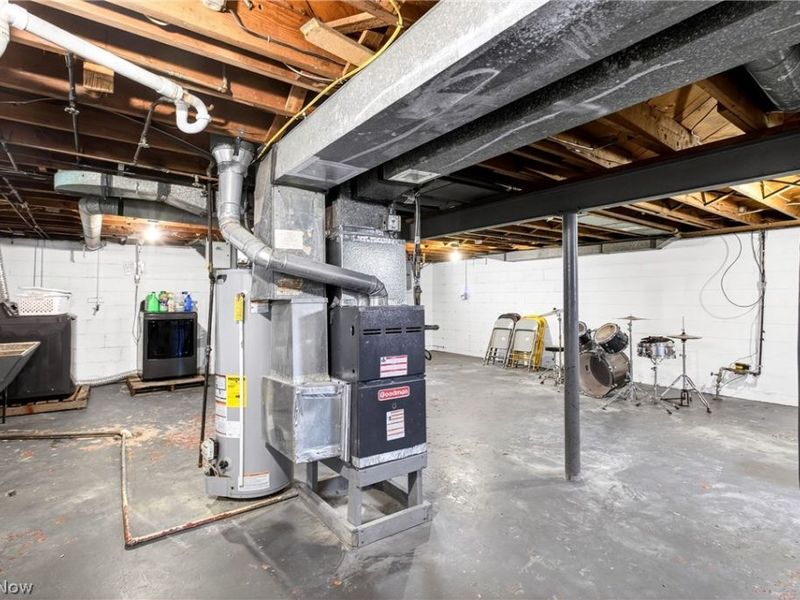 1424 Clemmens Avenue NW, Warren, OH 44485 Photo 19