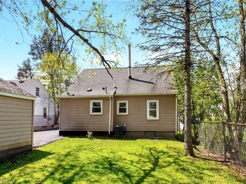 1424 Clemmens Avenue NW, Warren, OH 44485 Photo 21