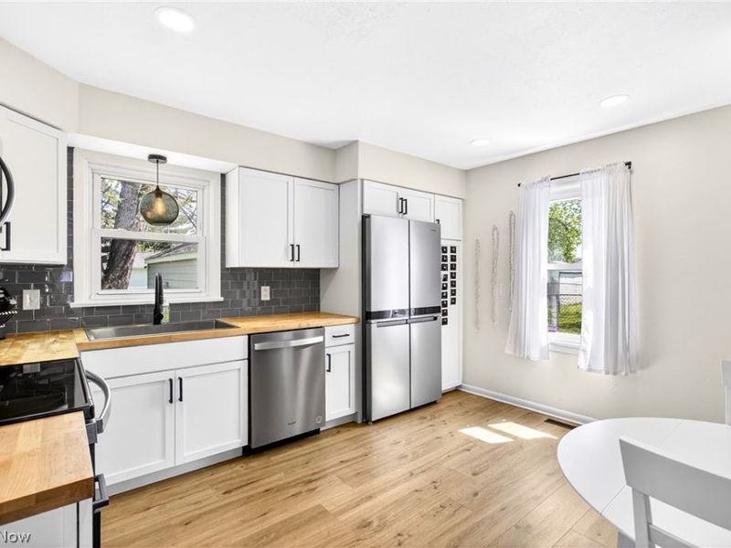 1424 Clemmens Avenue NW, Warren, OH 44485 Photo 8