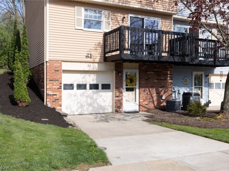 91 Quaker Ridge Drive, Akron, OH 44313 Photo 1