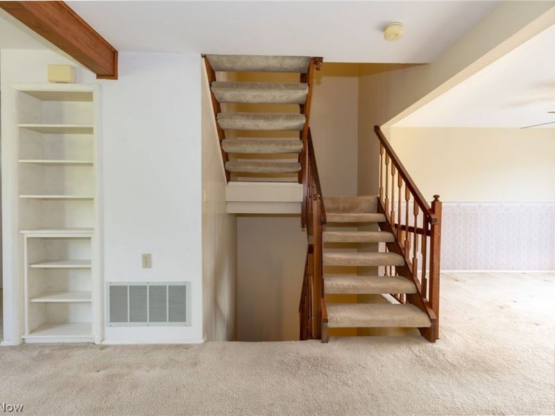 91 Quaker Ridge Drive, Akron, OH 44313 Photo 11