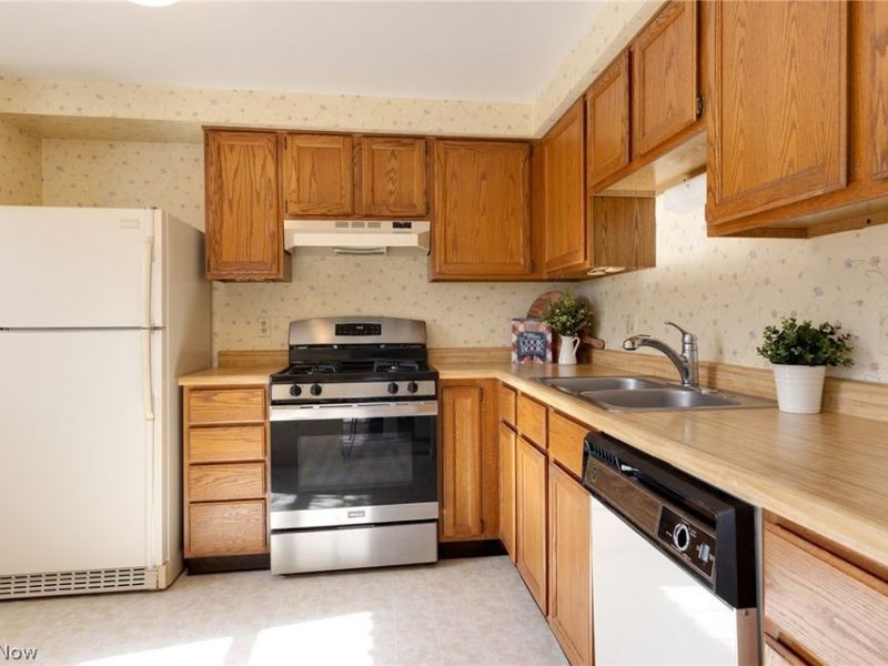 91 Quaker Ridge Drive, Akron, OH 44313 Photo 18