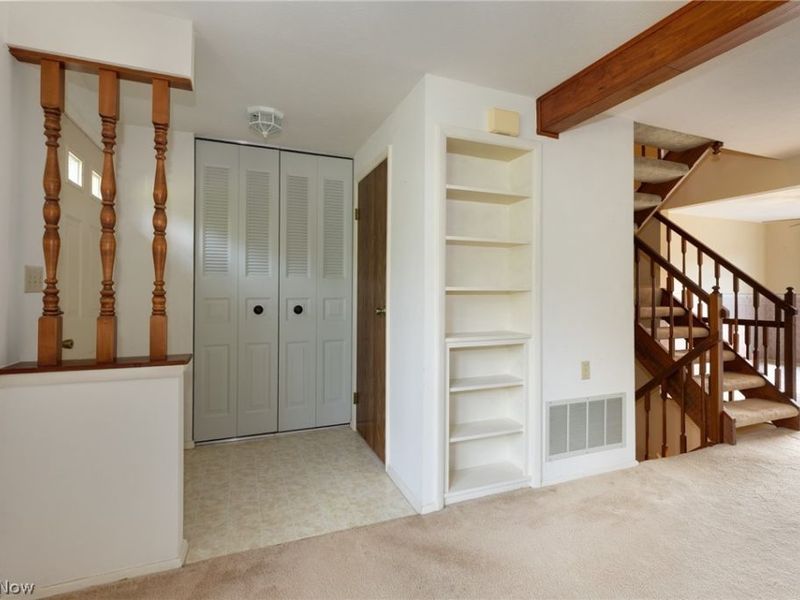 91 Quaker Ridge Drive, Akron, OH 44313 Photo 7