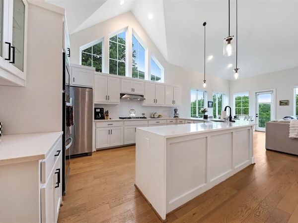 813 Dogwood Trail , Aubrey, TX 76227