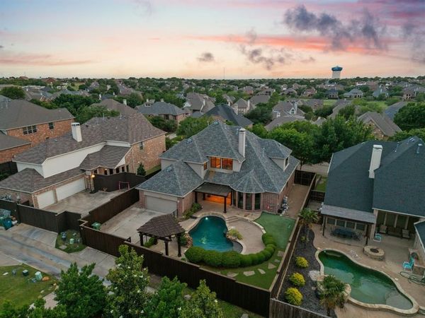 1209 Dame Susan Lane, Lewisville, TX 75056