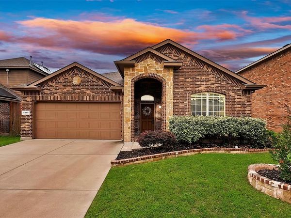 8116 Misty Water Drive , Fort Worth, TX 76131