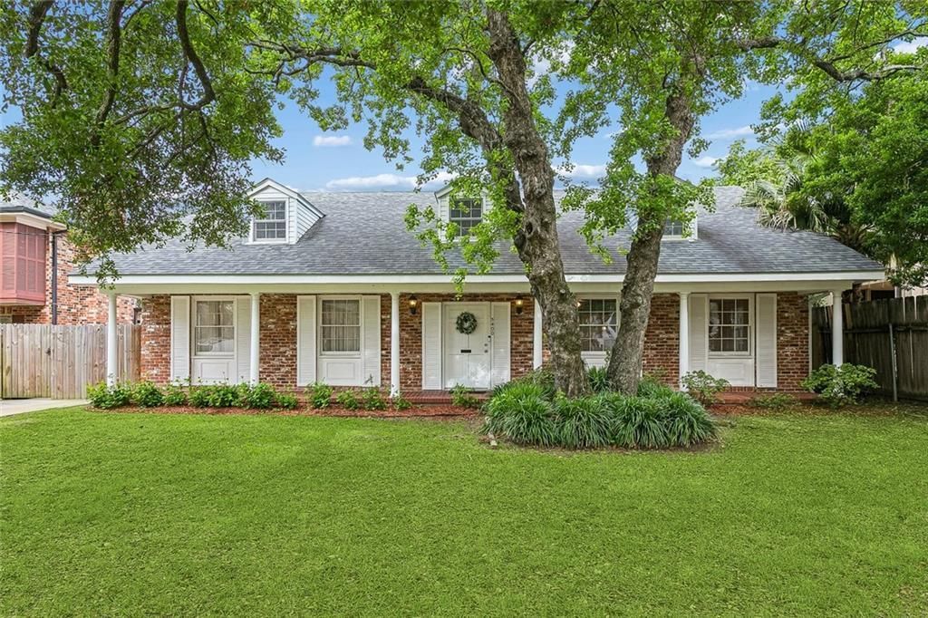 5400 BELLAIRE Drive , New Orleans, LA 70124