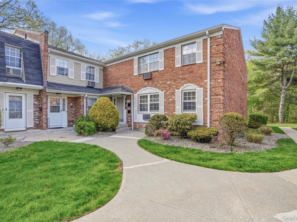 198 Doxbury Lane, Suffern, NY 10901