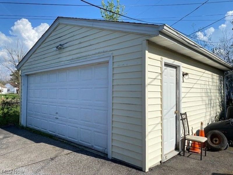 3815 E 186th Street, Cleveland, OH 44122 Photo 3