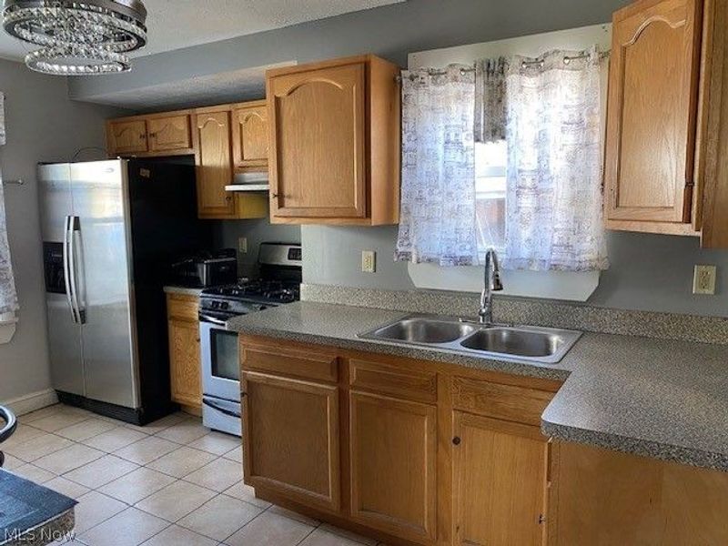 3815 E 186th Street, Cleveland, OH 44122 Photo 4