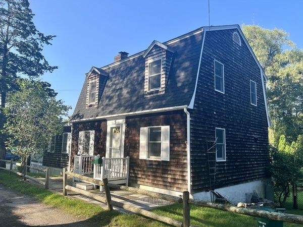 5 High Street Ct, Rockport, MA 01966