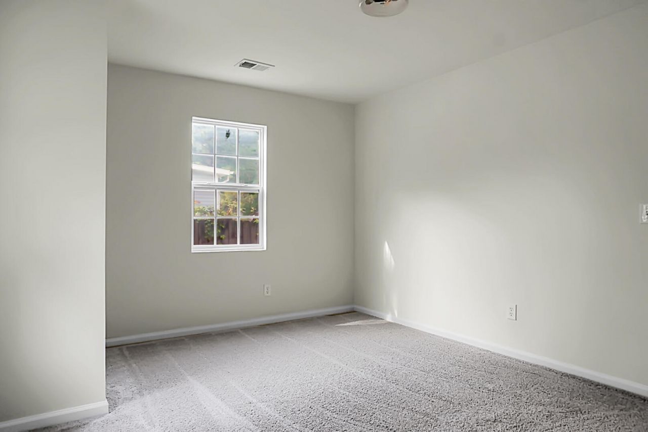 106 Harriet Tubman Lane Photo 17