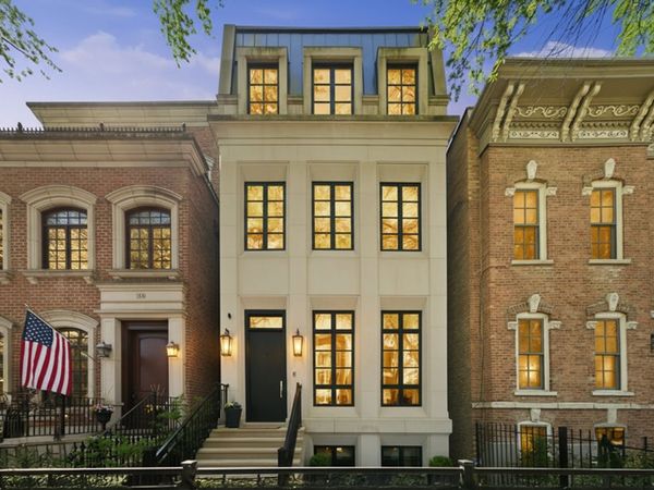 1932 N Fremont Street , Chicago, IL 60614