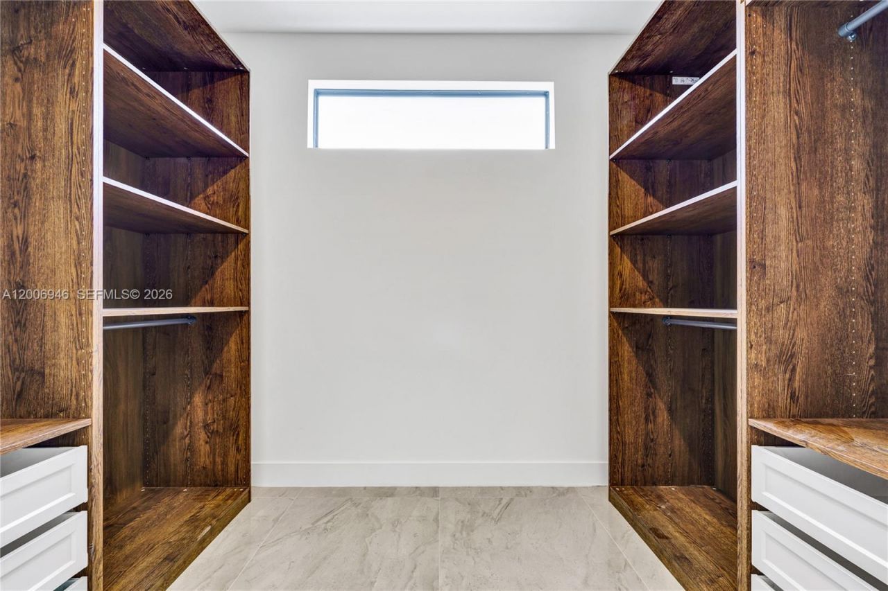 2887 SW 33rd Ave , Unit 2887, Miami, FL 33133 Photo