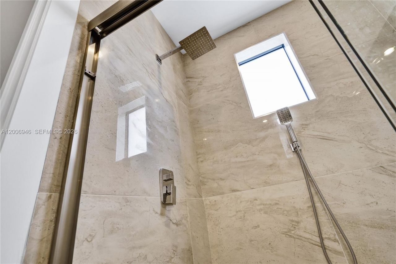 2887 SW 33rd Ave , Unit 2887, Miami, FL 33133 Photo