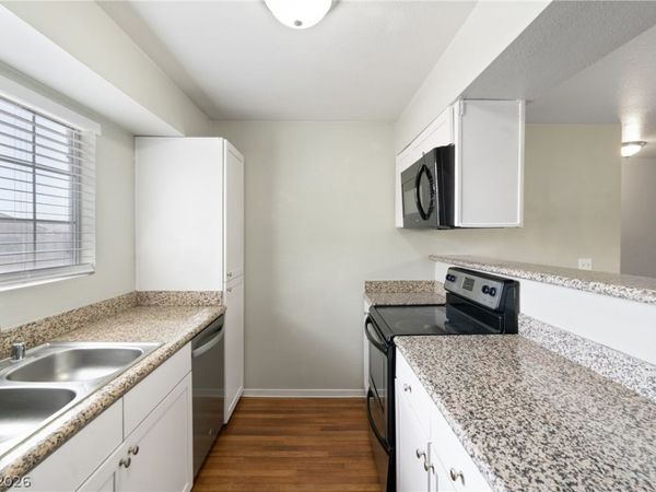 2750 S Durango Drive, Unit 2061, Las Vegas, NV 89117