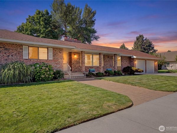 725 Canterbury Road NW, Soap Lake, WA 98851