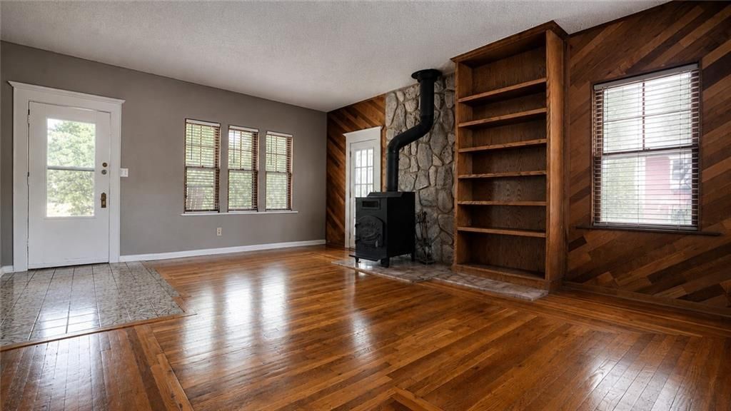 2209 NE 39th Terrace, Kansas City, MO 64116 Main Photo