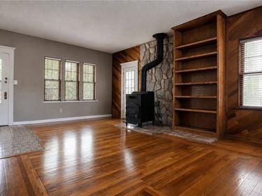 2209 NE 39th Terrace, Kansas City, MO 64116