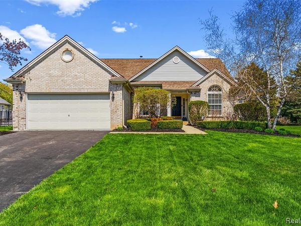 4092 Autumn Wood Drive , Fenton Twp, MI 48430