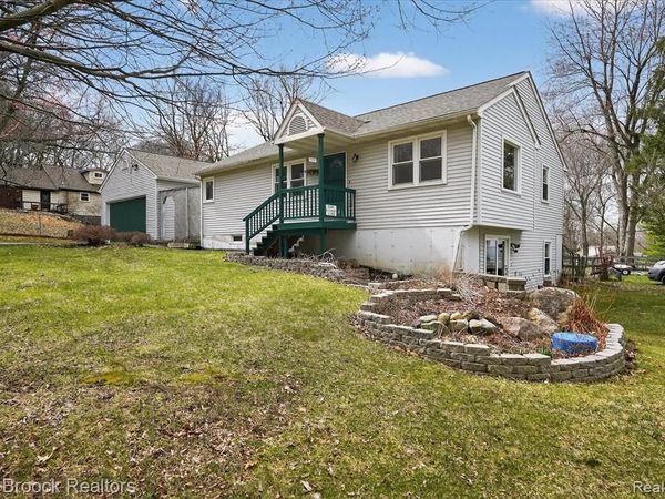 5001 Sylvanview Drive , Independence Twp, MI 48348