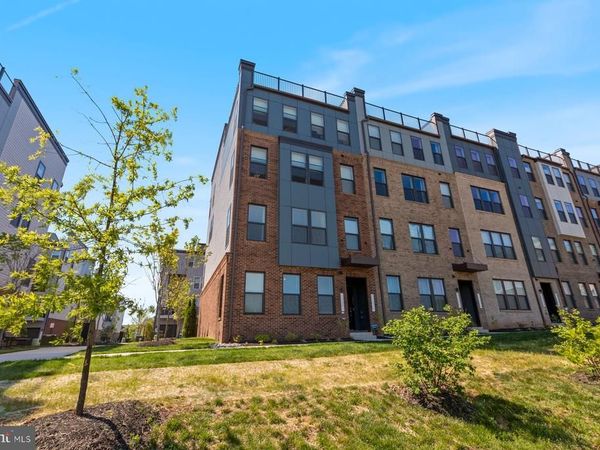 44504 WOLFHOUND SQUARE, ASHBURN, VA 20147