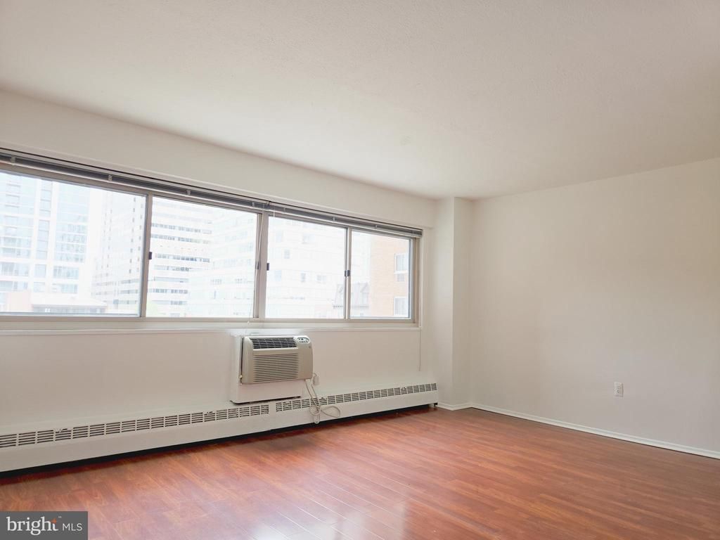 2101 17 Chestnut Street, Unit 423, Philadelphia, PA 19103 Main Photo
