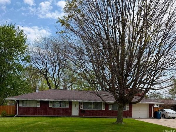 202 S Clark Street, Auburn, IN 46706