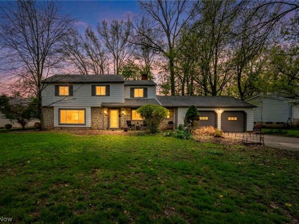 24720 Dundee Drive , Richmond Heights, OH 44143