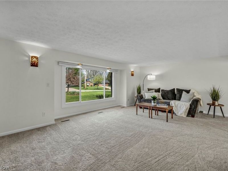 24720 Dundee Drive , Richmond Heights, OH 44143 Photo 10