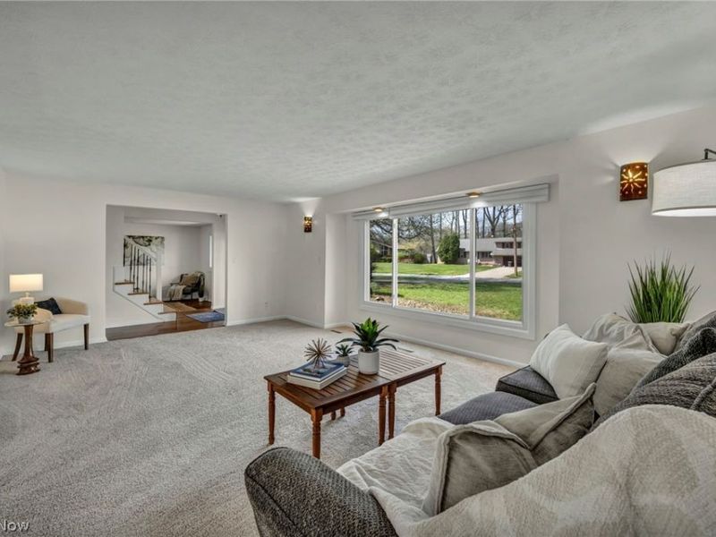 24720 Dundee Drive , Richmond Heights, OH 44143 Photo 11