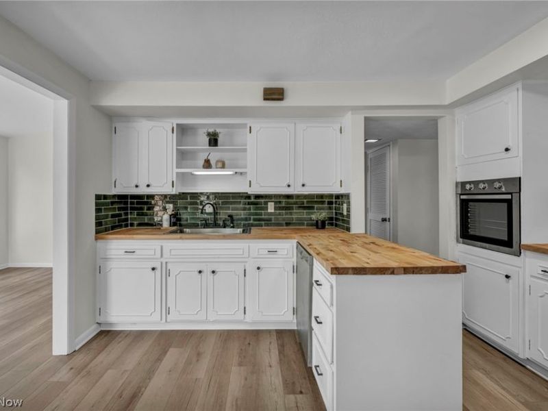 24720 Dundee Drive , Richmond Heights, OH 44143 Photo 20