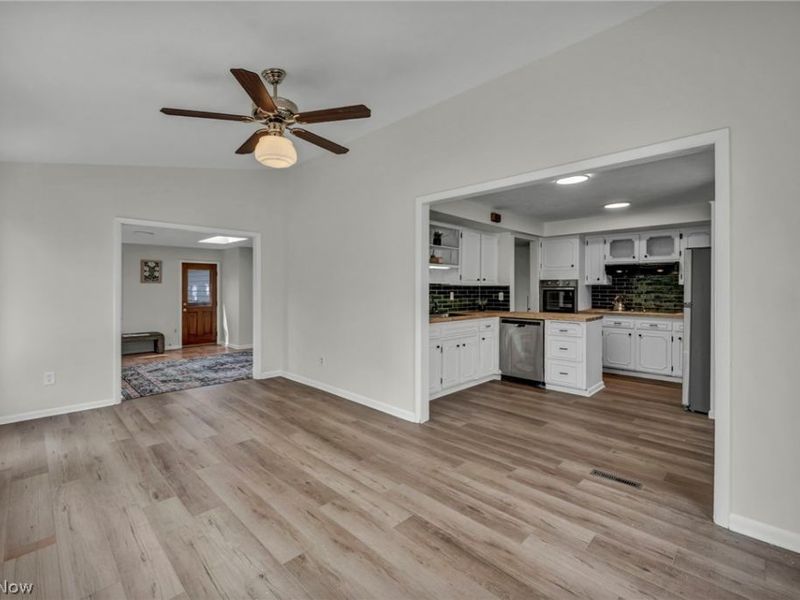 24720 Dundee Drive , Richmond Heights, OH 44143 Photo 22