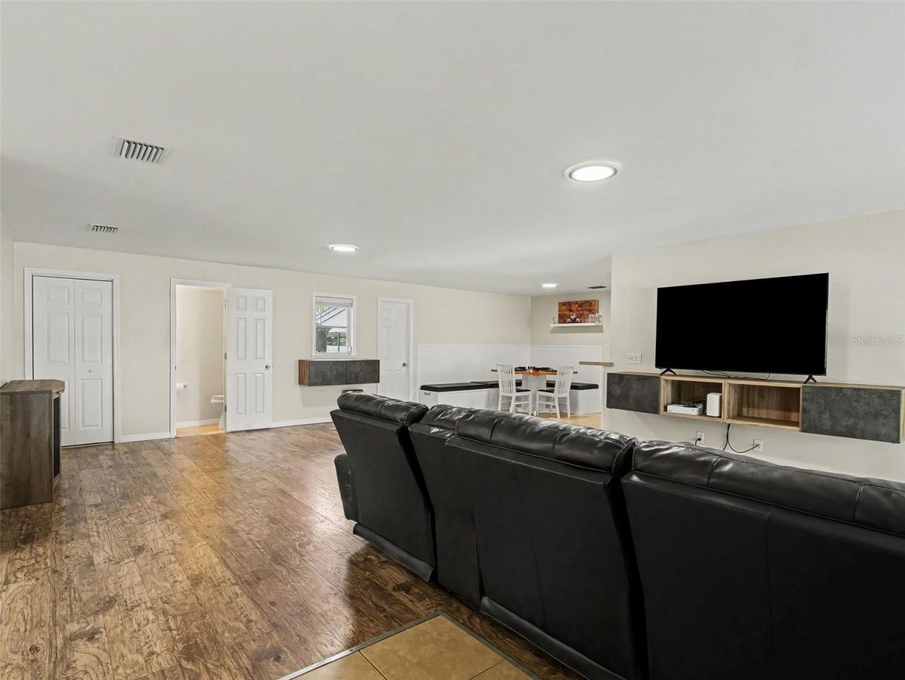 704 S Lockwood Ridge Road, Sarasota, FL 34237 Photo