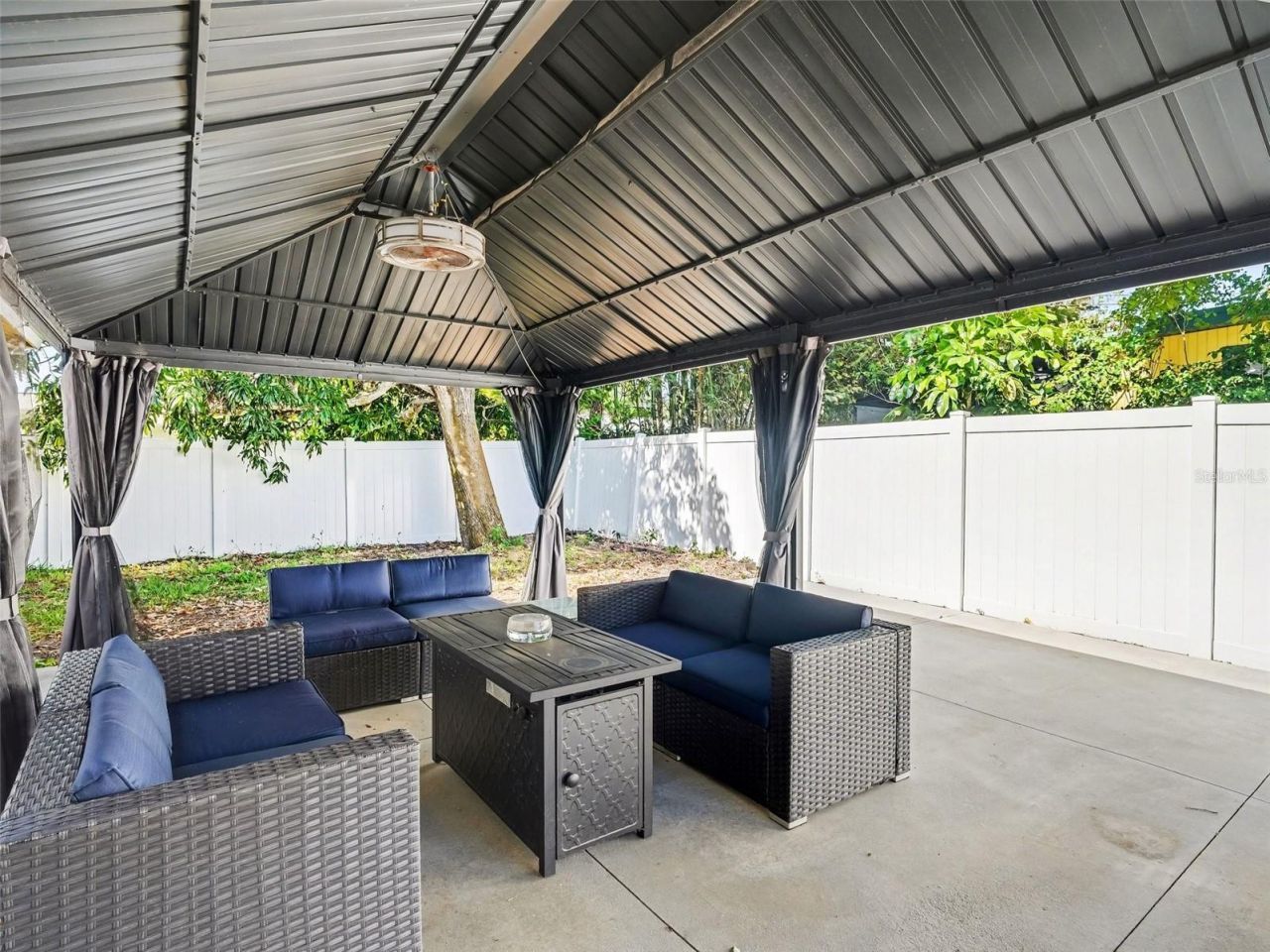 704 S Lockwood Ridge Road, Sarasota, FL 34237 Photo