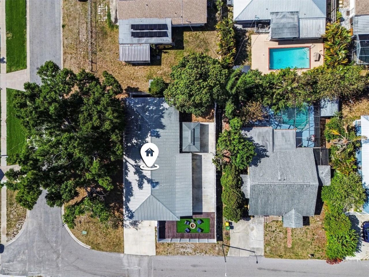 704 S Lockwood Ridge Road, Sarasota, FL 34237 Photo
