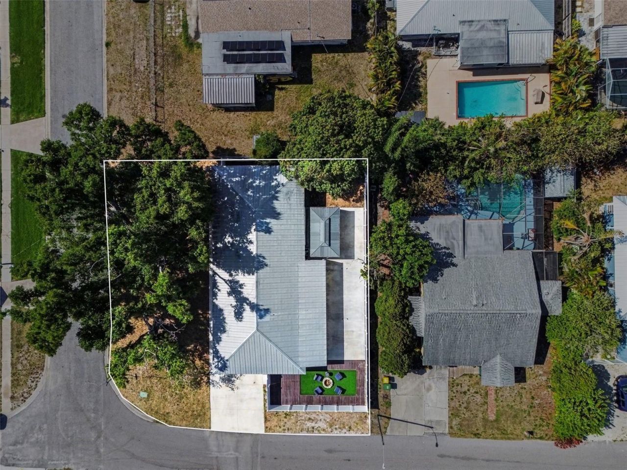 704 S Lockwood Ridge Road, Sarasota, FL 34237 Photo