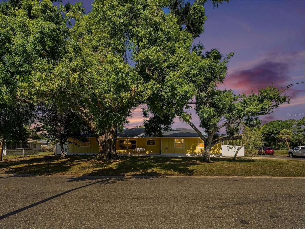 704 S Lockwood Ridge Road, Sarasota, FL 34237 Photo
