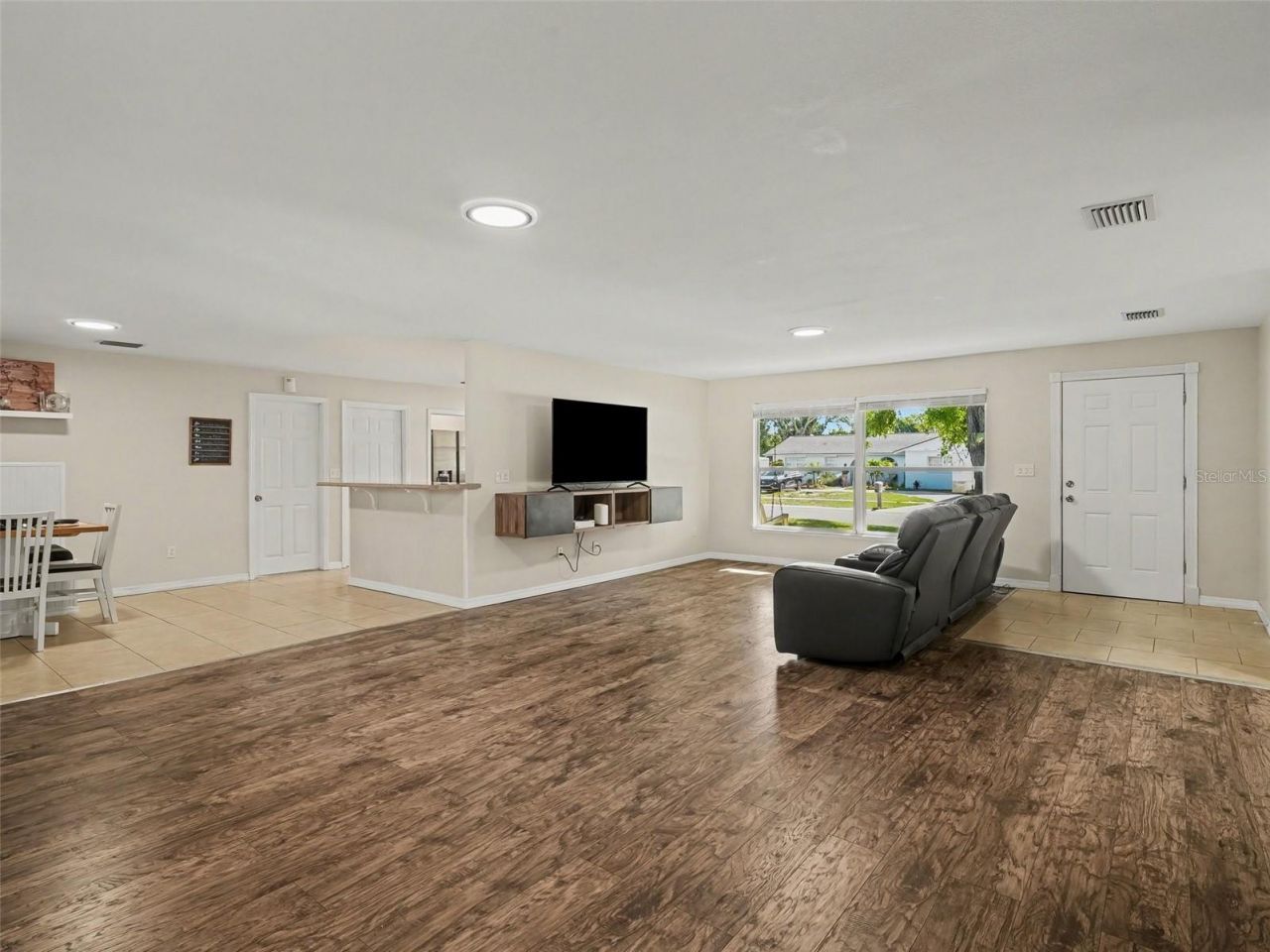 704 S Lockwood Ridge Road, Sarasota, FL 34237 Photo