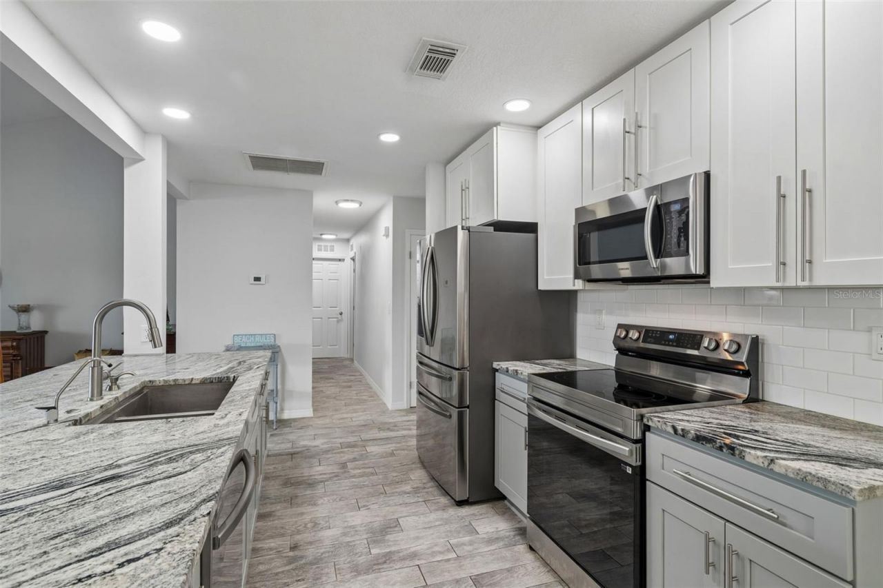 5440 Leahy Lane, New Port Richey, FL 34652 Photo